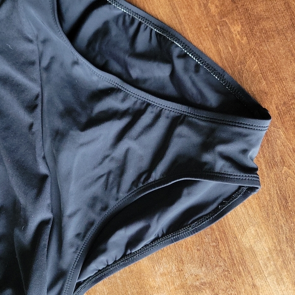 Kenneth Cole Reaction Black Swimsuit Bottoms - Picture 9 of 14